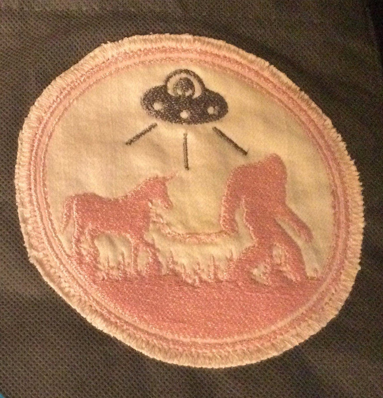 BELIEVE round White Denim Iron On Patch Pocket BIGFOOT Unicorn UFO pink and silver on white 5 inch Appliques & Patches
