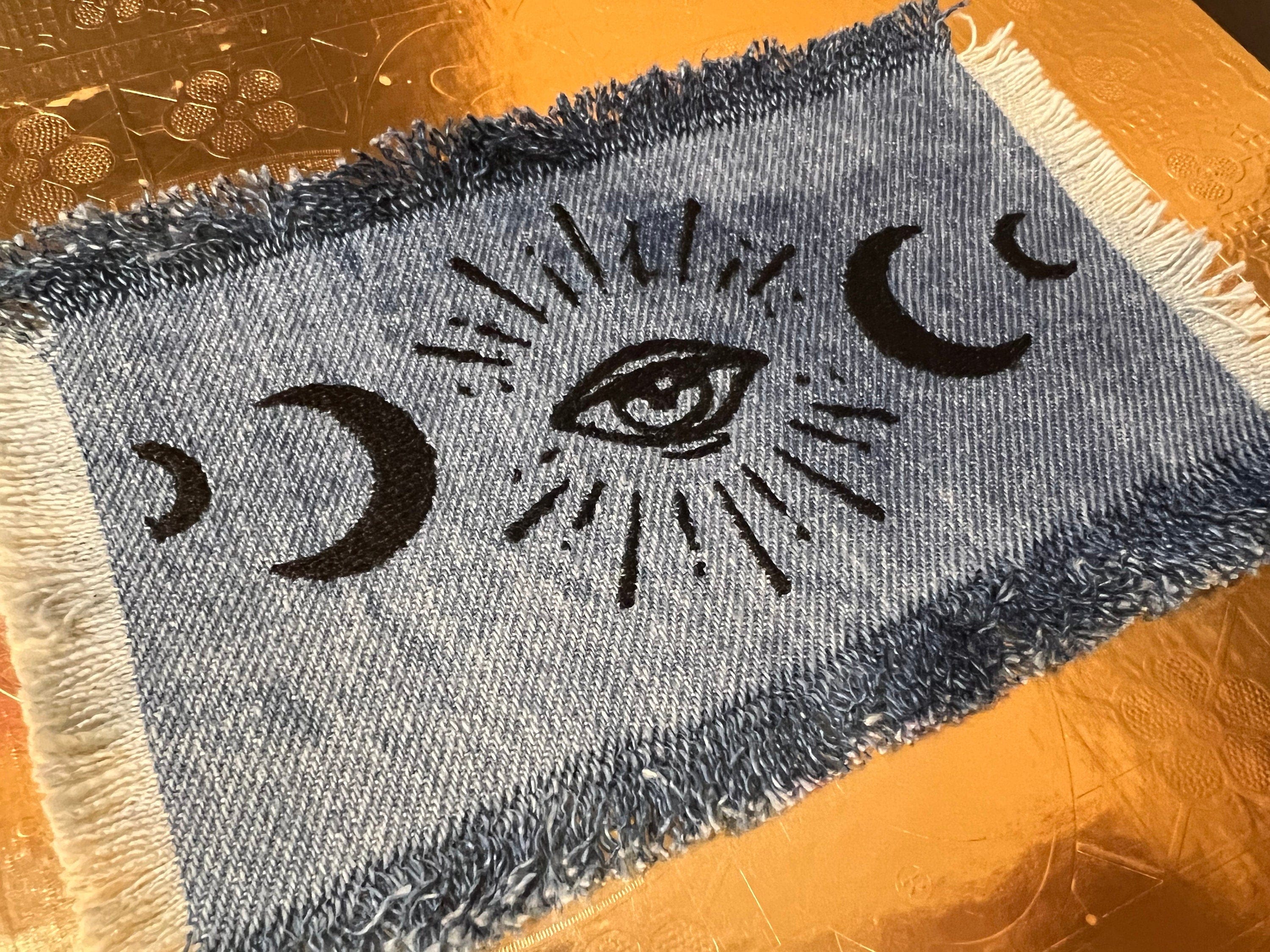 Crescent MOON Eye SOULE PATCH art Bleached blue Denim Iron On patch Sun Eye embroidered patchwork ironons patches sewn moons Sol decal Appliques & Patches