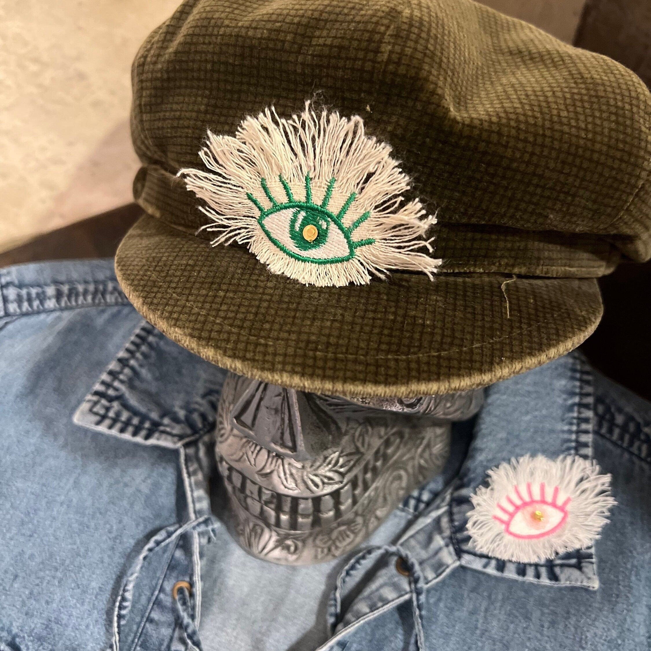 Green Protective EVIL Eye Decal Handmade Embroidered Eye Frayed Natural Denim Talisman GOOD LUCK charm Amulet tie tack Pin included glyph Brooches & Lapel Pins