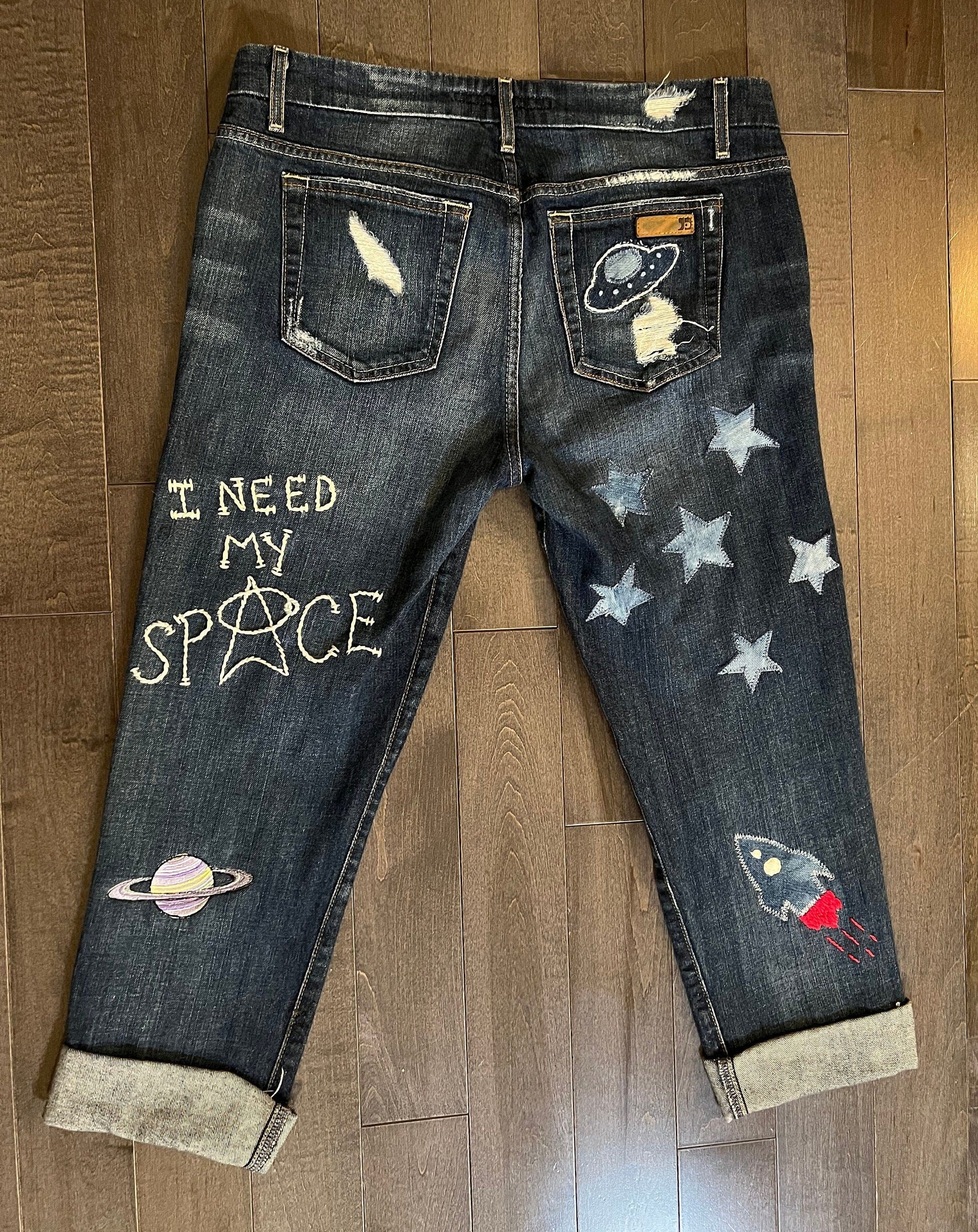 I Need My Space Jeans JOE&#39;S Jeans Appliques Patched Ladies Size 30 SPACE Aliens Planets ROCKETS Hand Embroidery Ripped Cuffed Pants