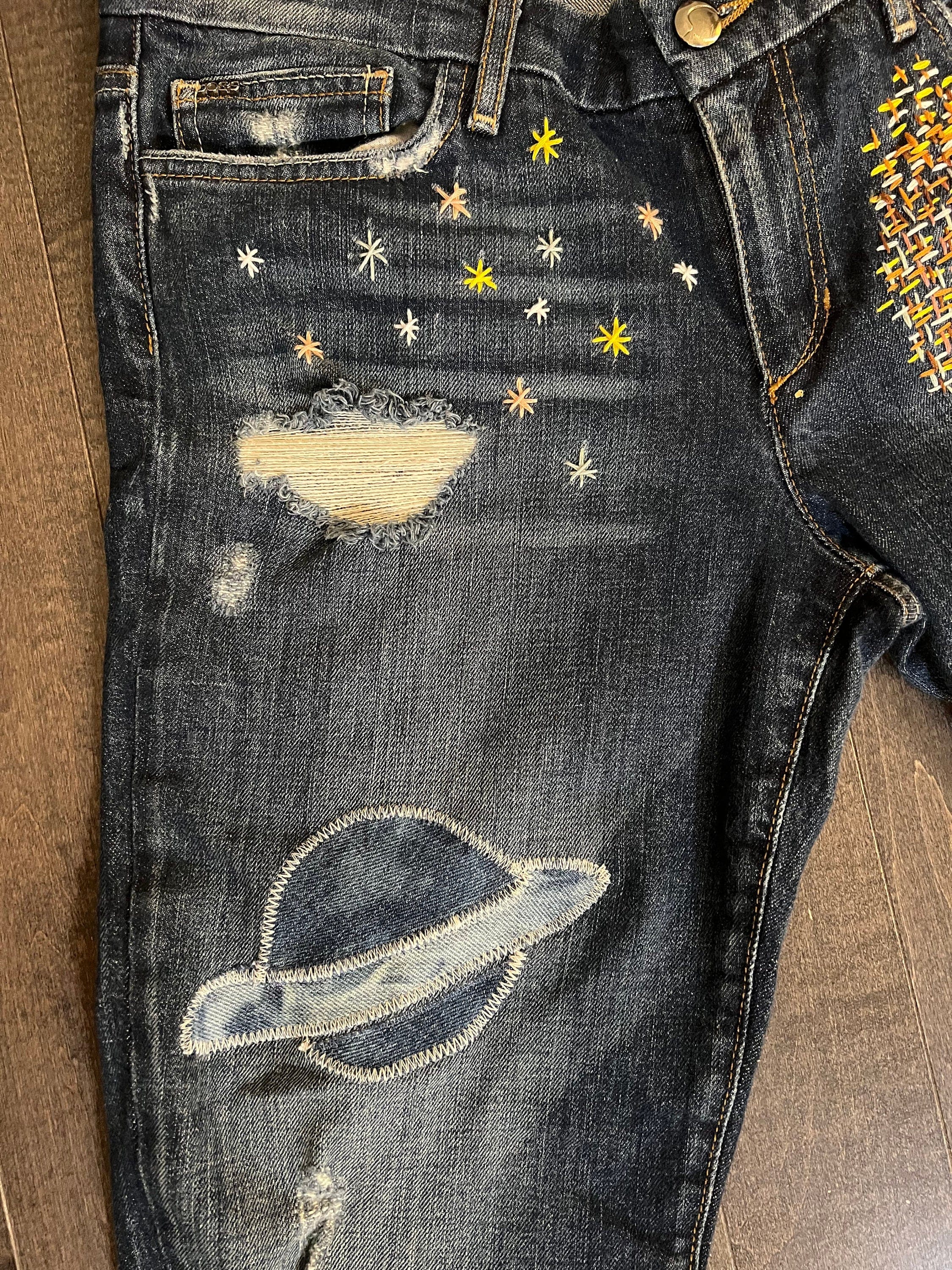 I Need My Space Jeans JOE&#39;S Jeans Appliques Patched Ladies Size 30 SPACE Aliens Planets ROCKETS Hand Embroidery Ripped Cuffed Pants