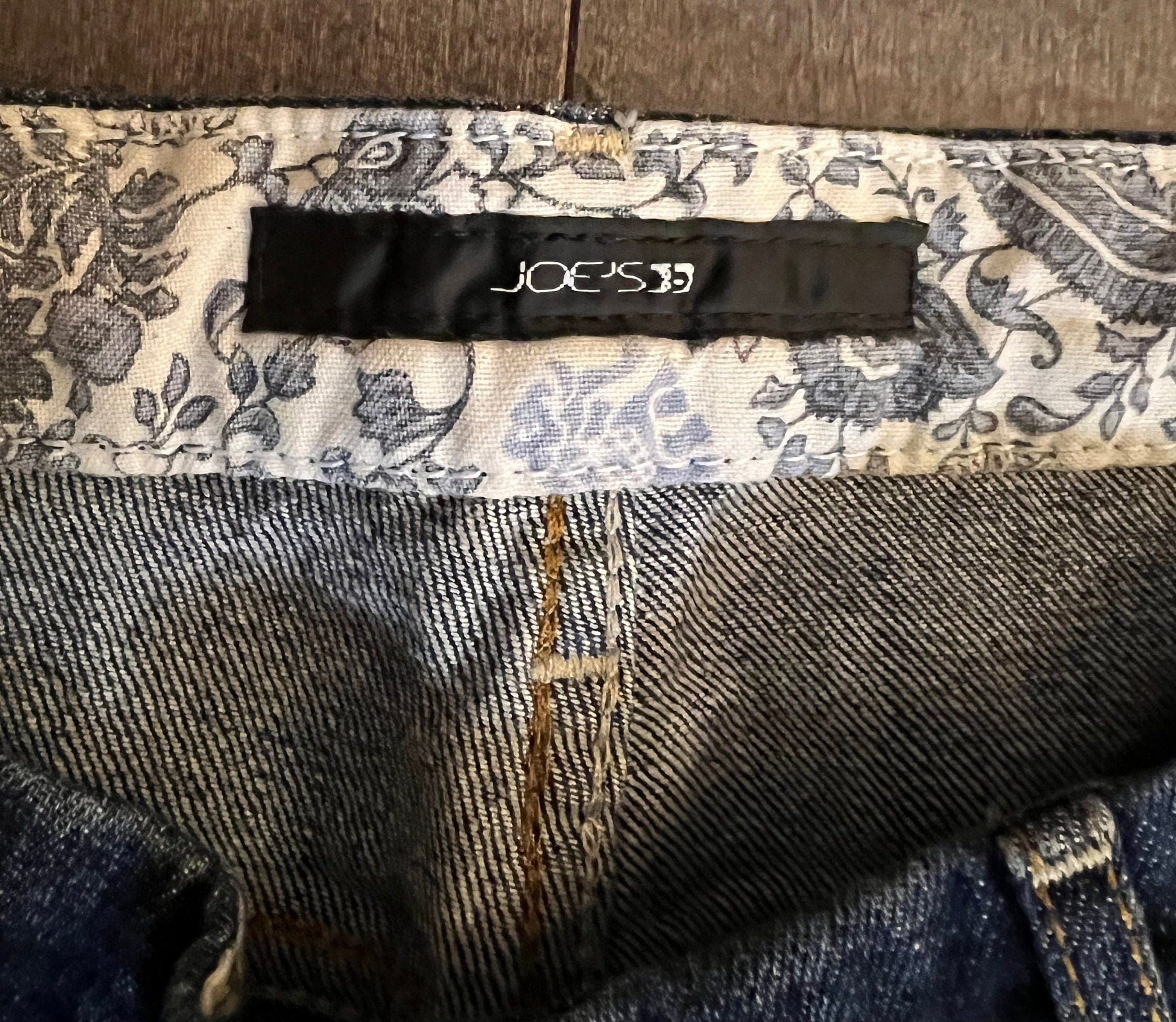 I Need My Space Jeans JOE&#39;S Jeans Appliques Patched Ladies Size 30 SPACE Aliens Planets ROCKETS Hand Embroidery Ripped Cuffed Pants