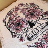 Sugar SKULL Head Pink Flowers Large SOULE PATCH art Iron On patch 8 X 6 black embroidered Decal White Denim Fringed Fray edges handmade Appliques & Patches
