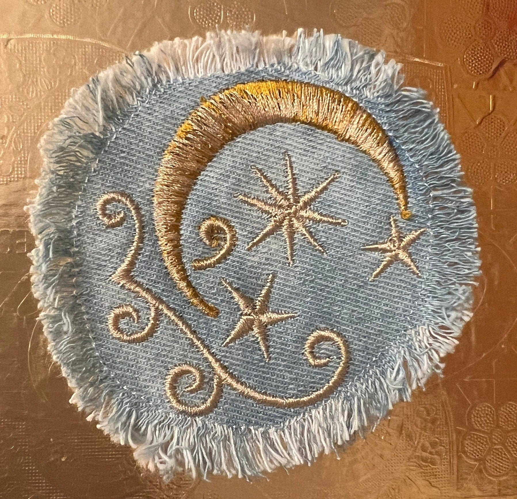 Sun & Moon Stars SOULE PATCH art Indigo Denim Celestial 3 inch Round IRON On Jean Patches embroidered Golden Sol decal patchwork frayed Appliques & Patches