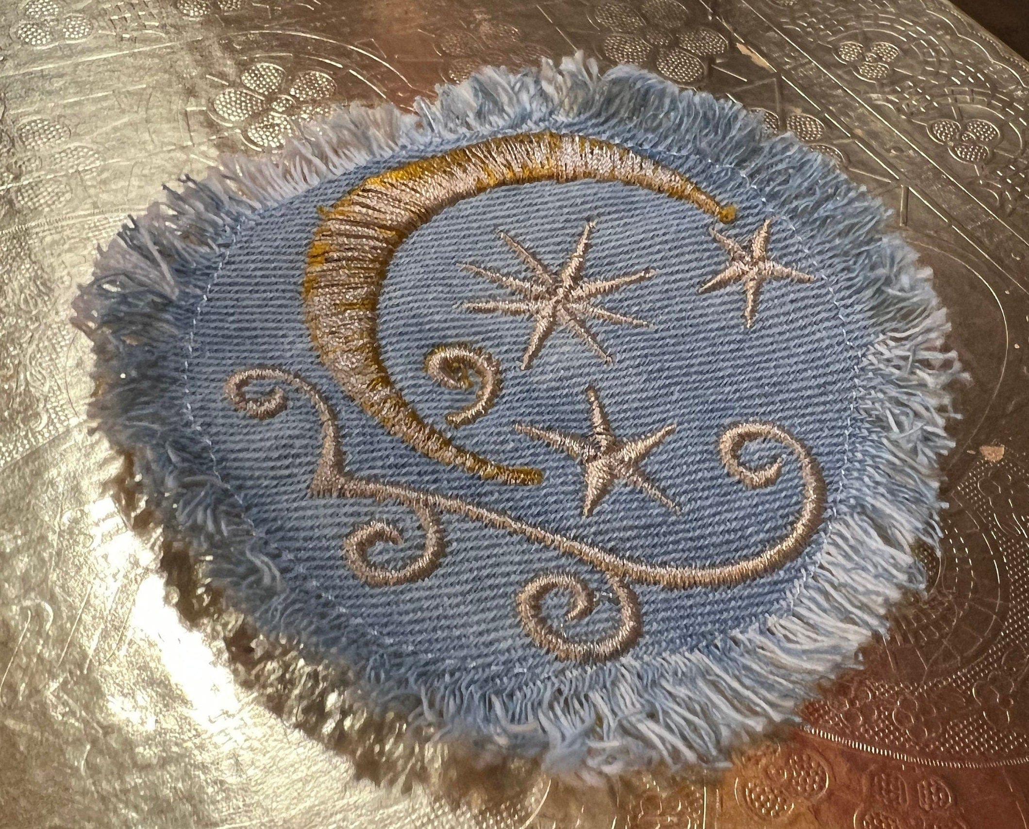 Sun & Moon Stars SOULE PATCH art Indigo Denim Celestial 3 inch Round IRON On Jean Patches embroidered Golden Sol decal patchwork frayed Appliques & Patches