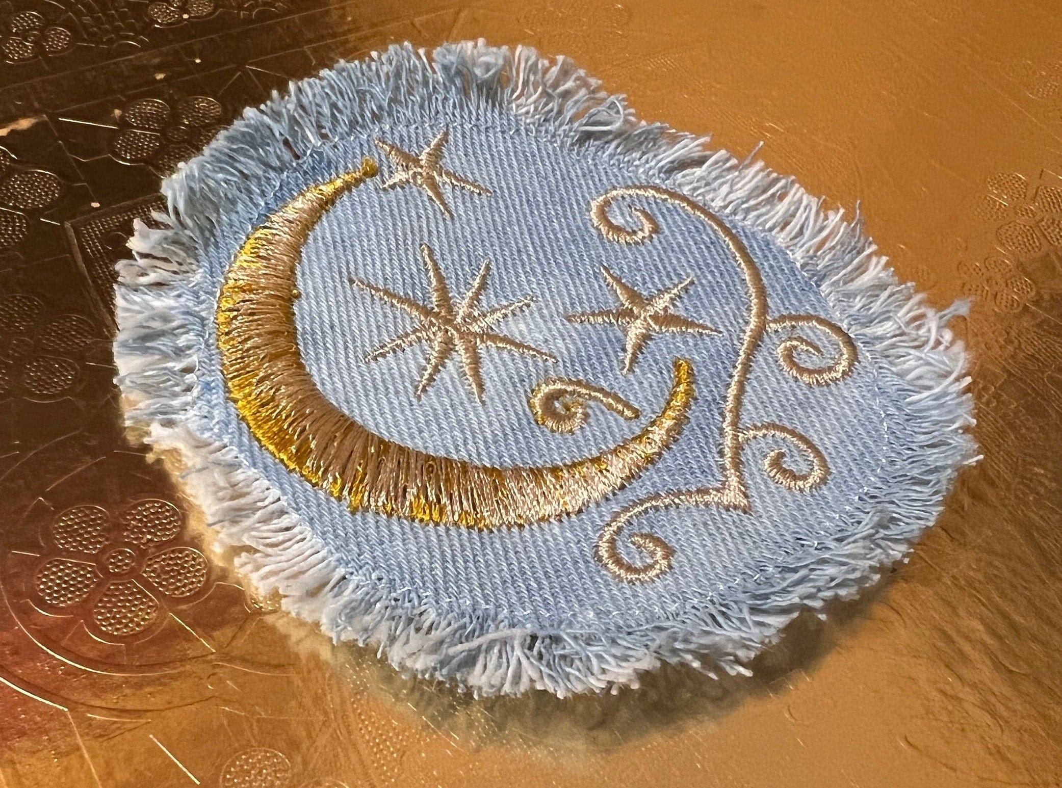 Sun & Moon Stars SOULE PATCH art Indigo Denim Celestial 3 inch Round IRON On Jean Patches embroidered Golden Sol decal patchwork frayed Appliques & Patches